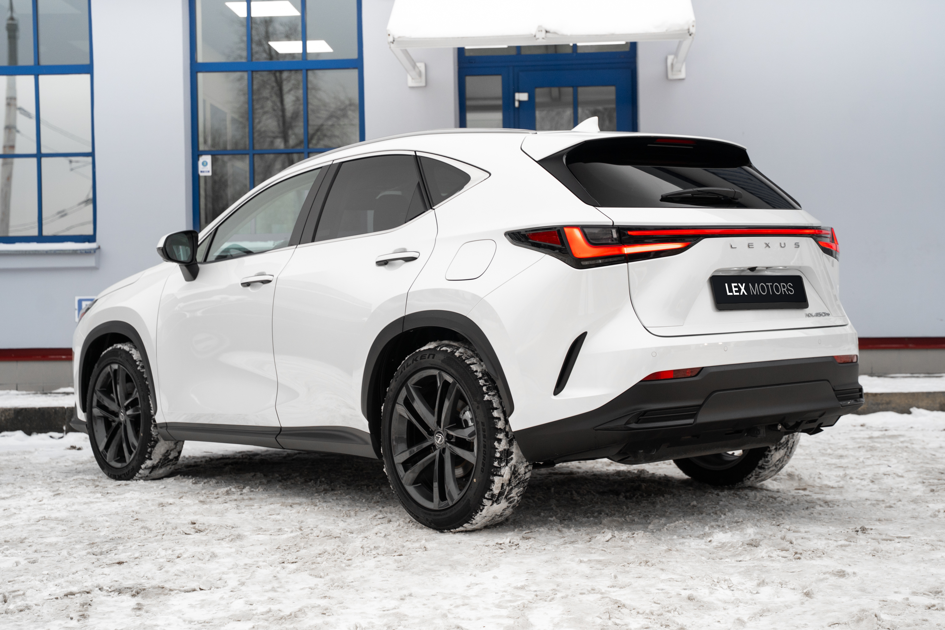 Lexus NX 450h+ EXECUTIVE + Technology 227kW - View 4