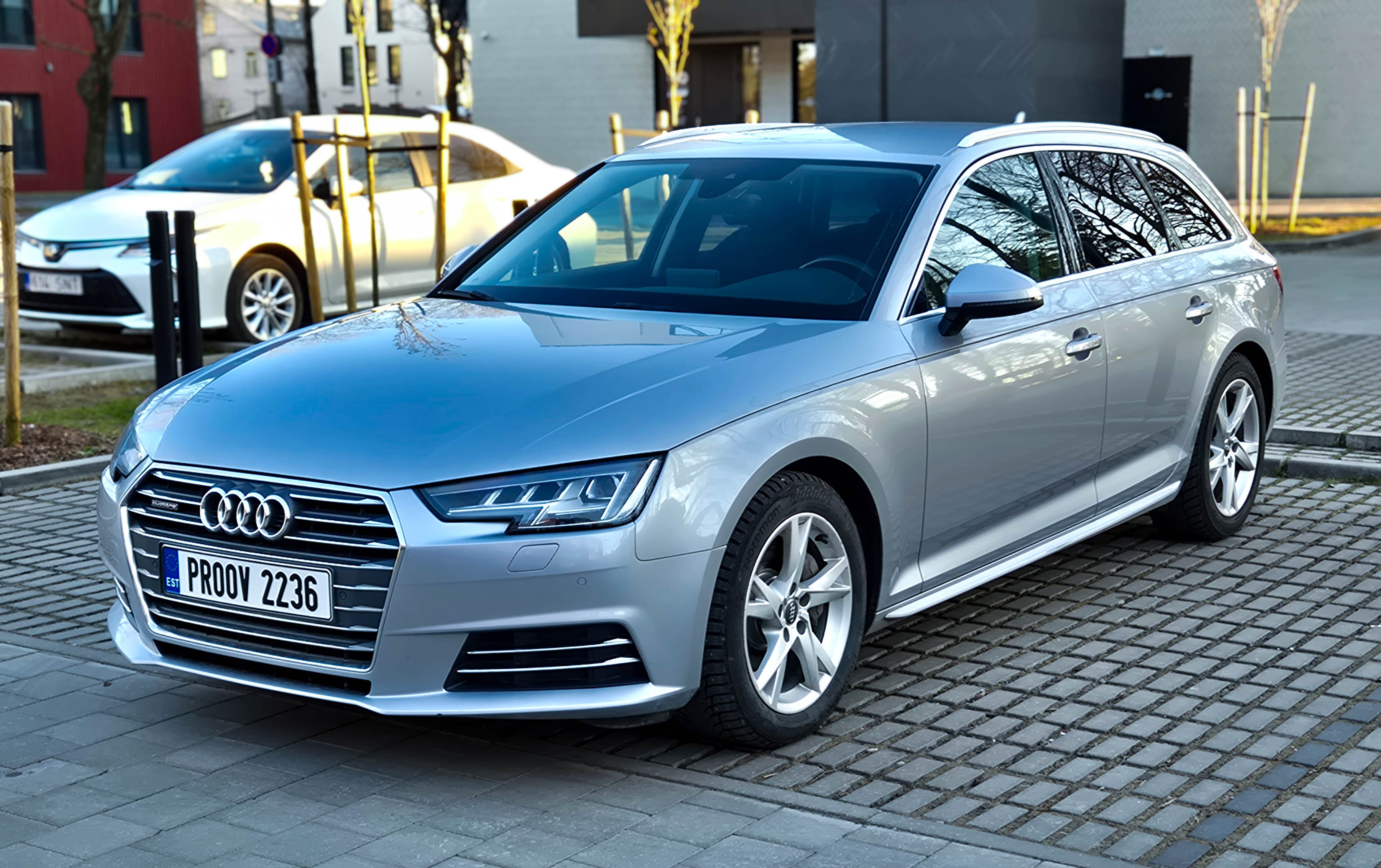 Audi A4 B9 Quattro 2.0 140kW - View 1