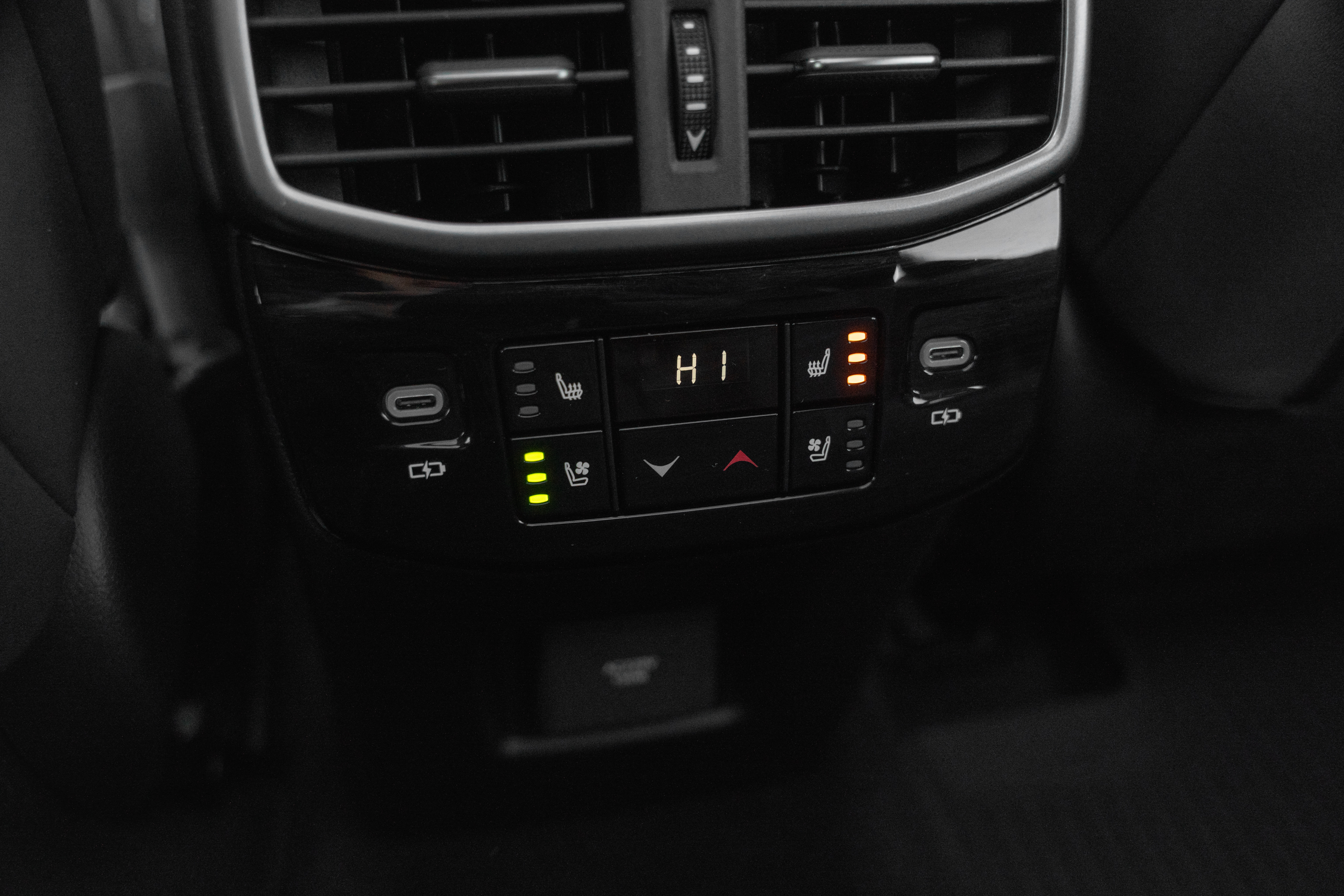 Lexus RX 500h F SPORT 273kW - Eelvaade 31