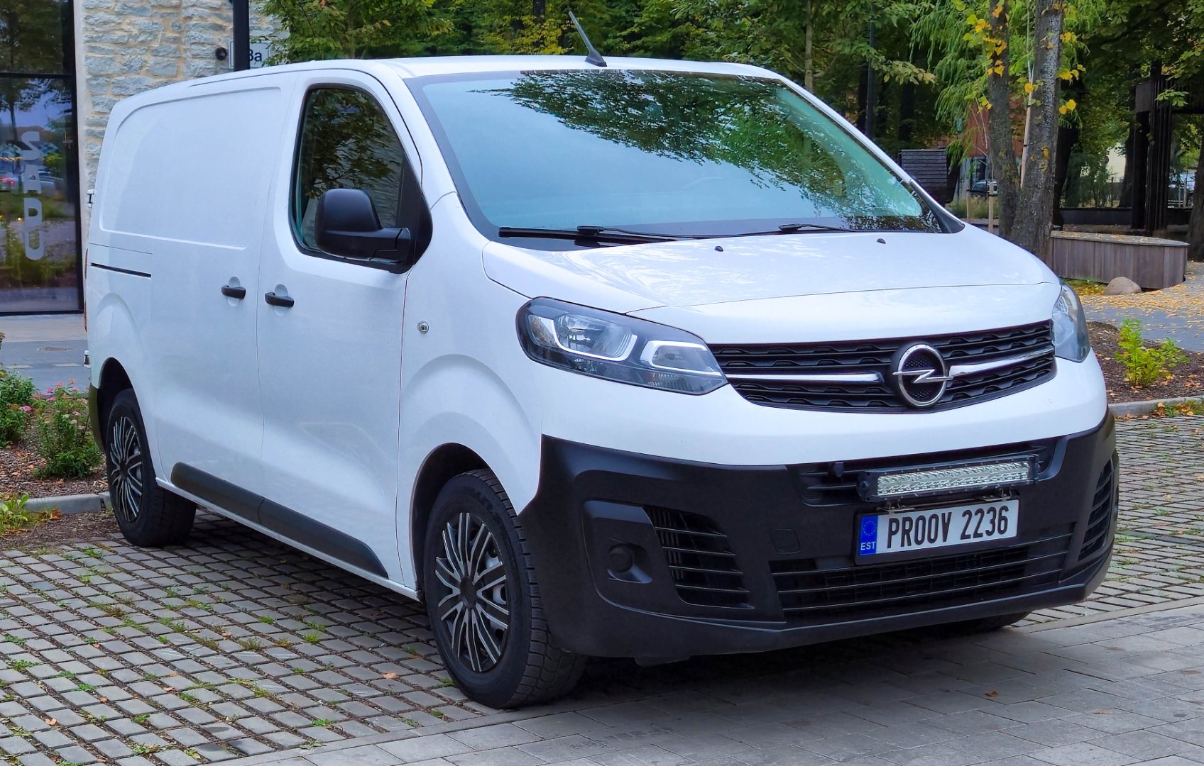 Opel Vivaro 2.0 90kW - View 3