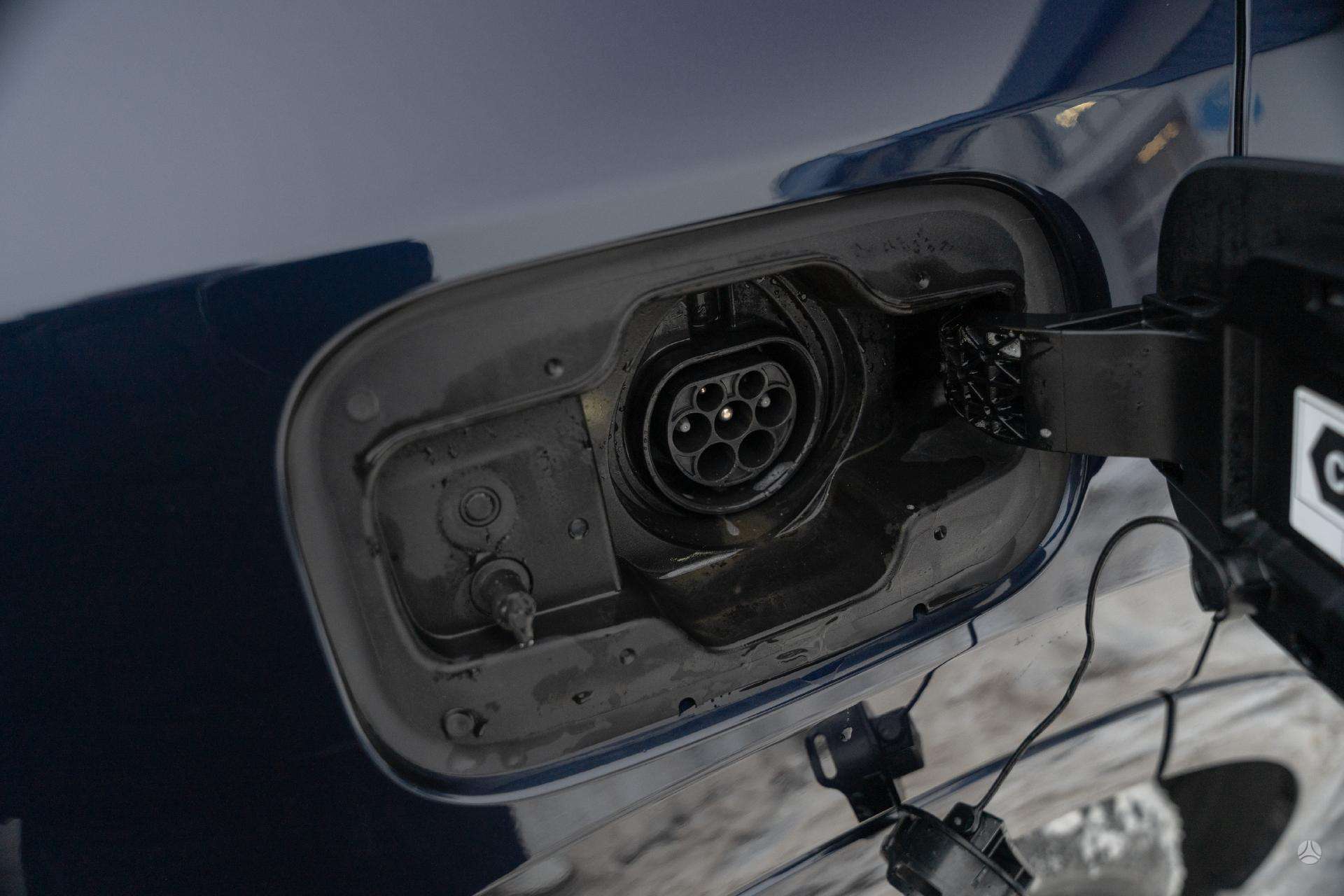 Lexus RX 450h+ Luxury  309kW - Eelvaade 31