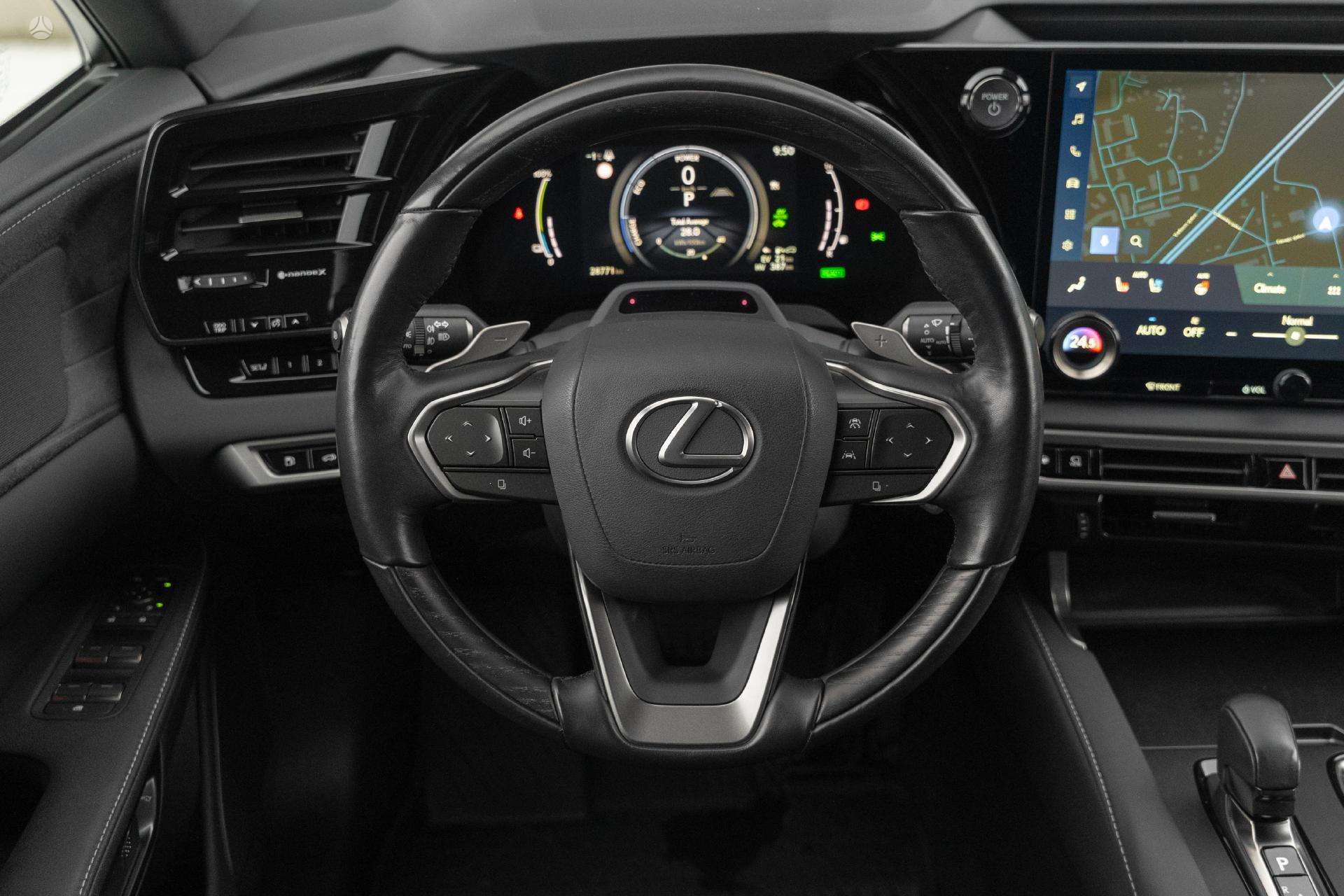 Lexus RX 450h+ Luxury  309kW - Eelvaade 9