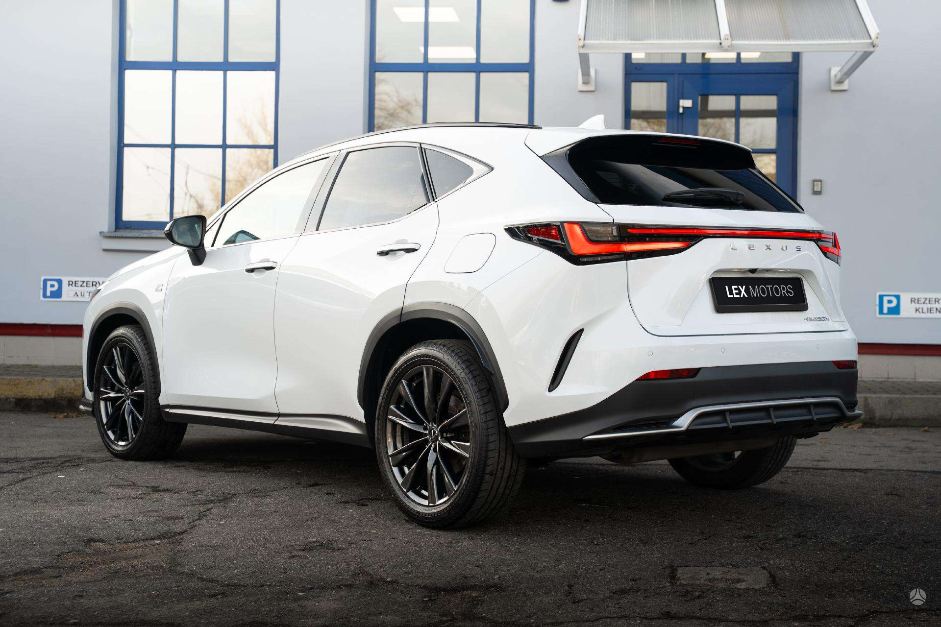 Lexus NX 450h+ F SPORT 227kW - Eelvaade 6