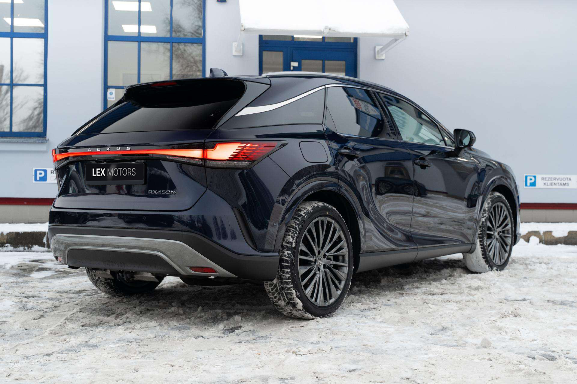 Lexus RX 450h+ Luxury  309kW - Eelvaade 6