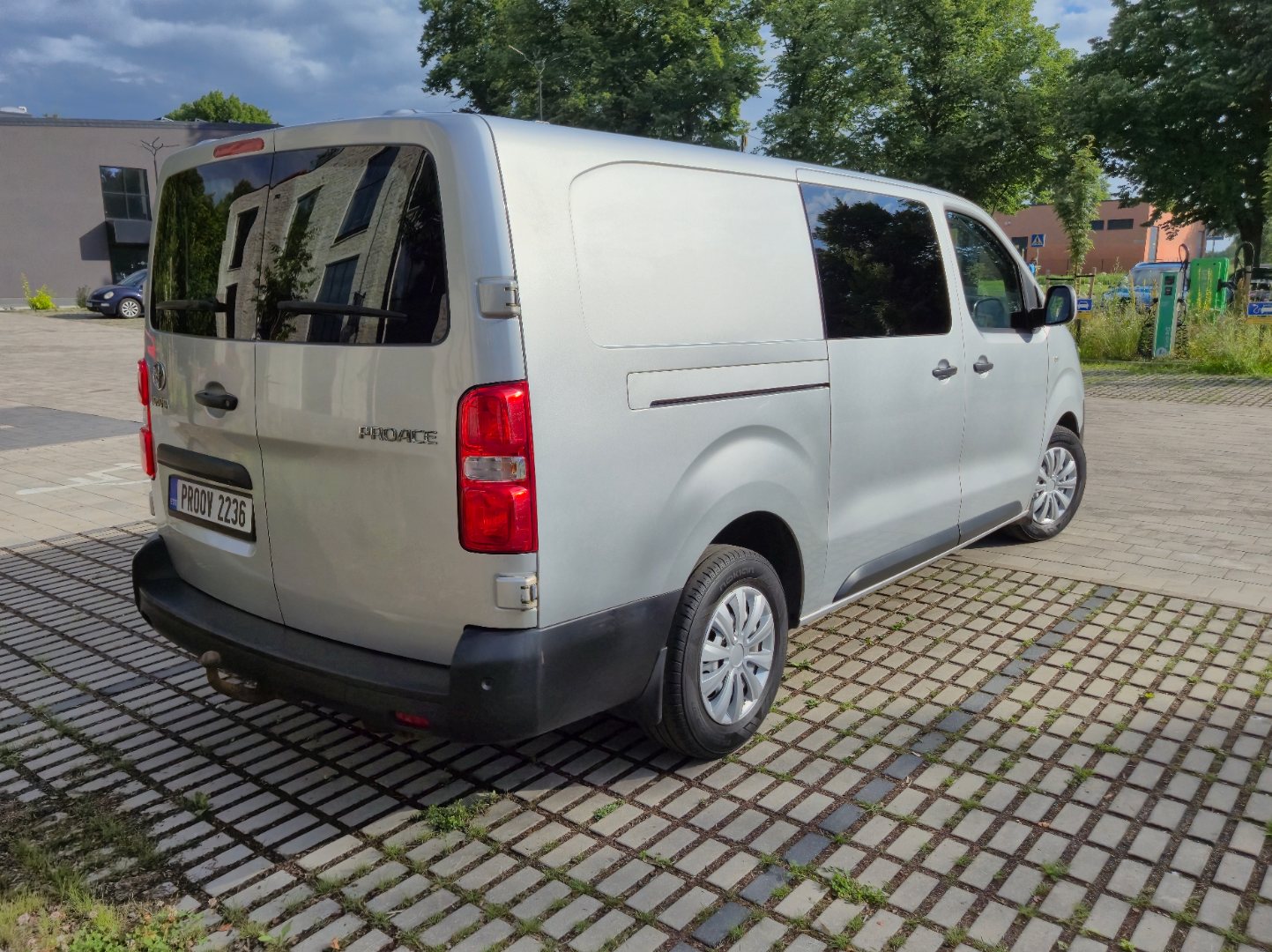 Toyota ProAce 2.0 90kW - View 3