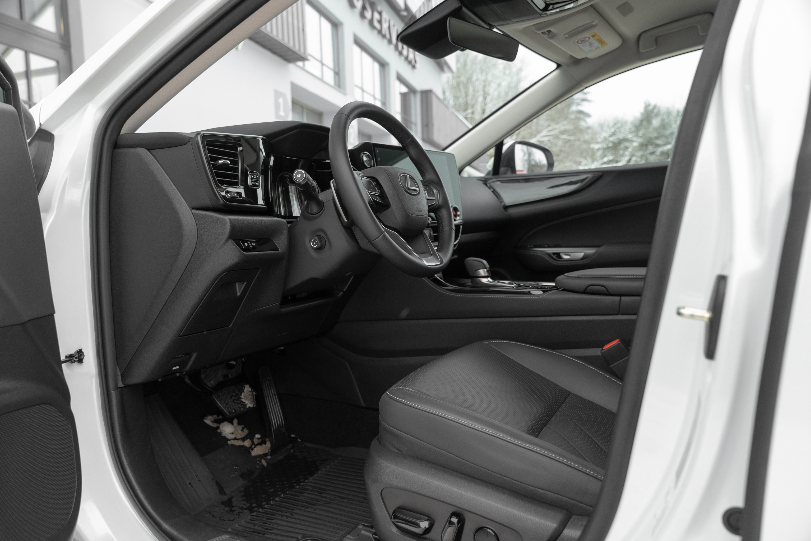 Lexus NX 450h+ EXECUTIVE + Technology 227kW - Eelvaade 17